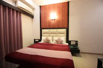 Hotel Royal Palace N Guest House, Ahmedabad 3